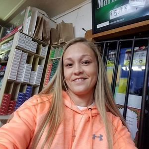 Meet your Posher, Casey